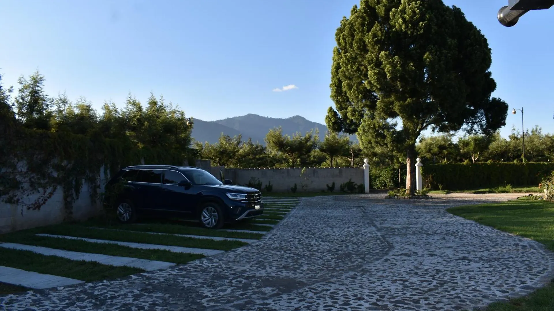Villa Cristal Antigua Guatemala